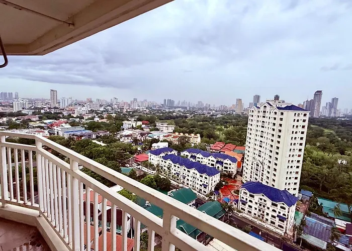 Vista Shaw Residences 3*